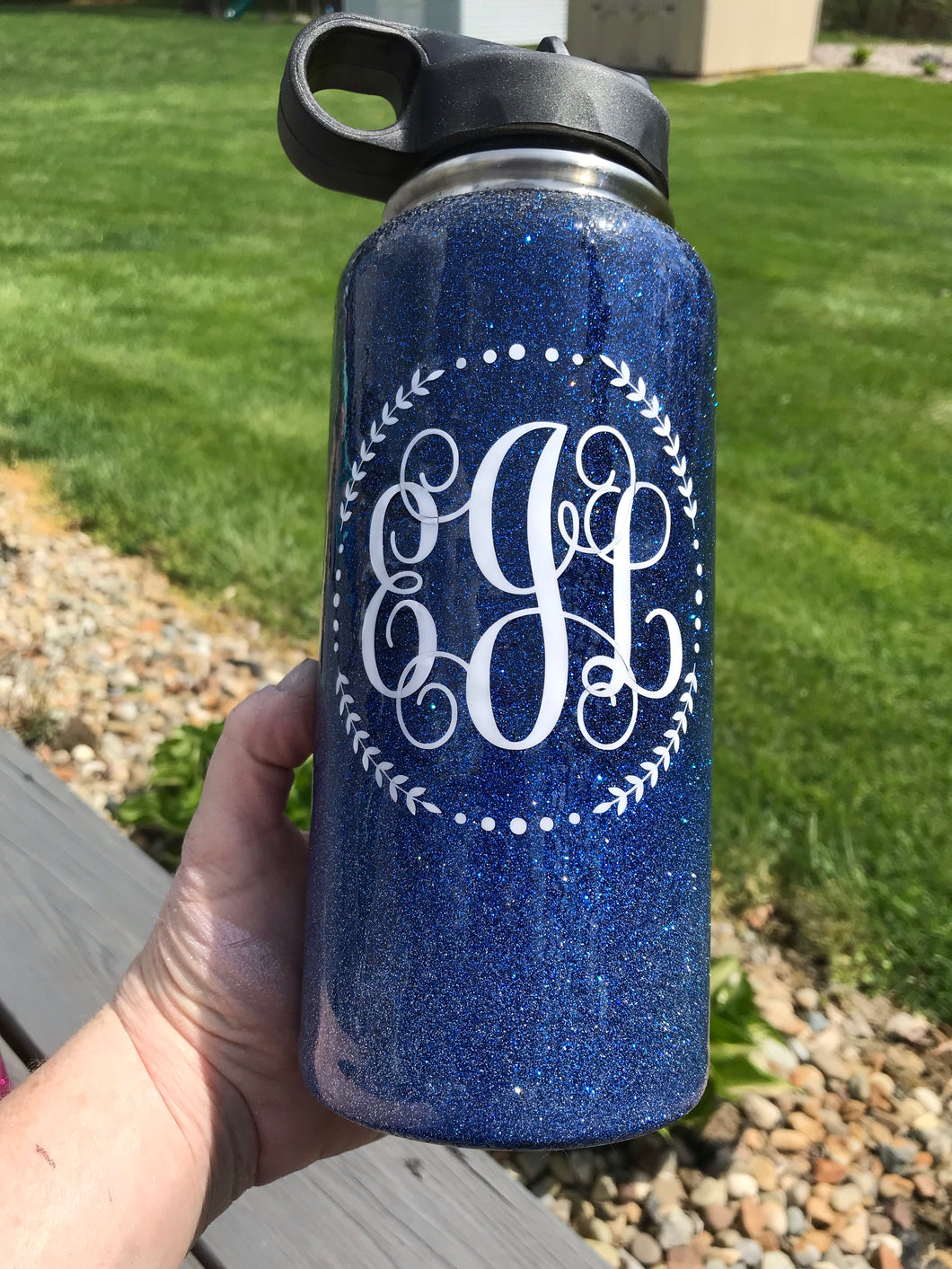 Mama Bear water bottle with name full glitter 32oz – Hudson Family Signs